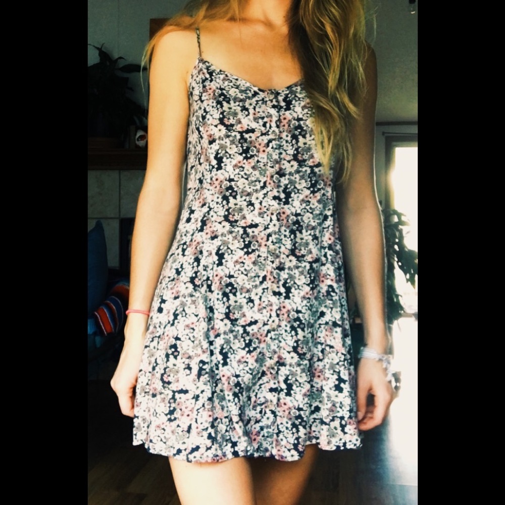 American eagle flower button up dress